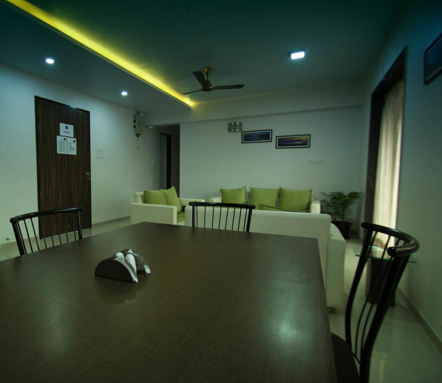 Aashiyana Inn ナーシク エクステリア 写真